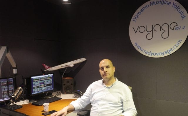 Radyo Voyage Mutfağından Fırat Yıldız’la Müzikli Bir Röportaj